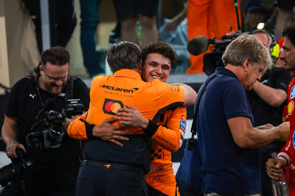 Zak Brown Lando Norris hug