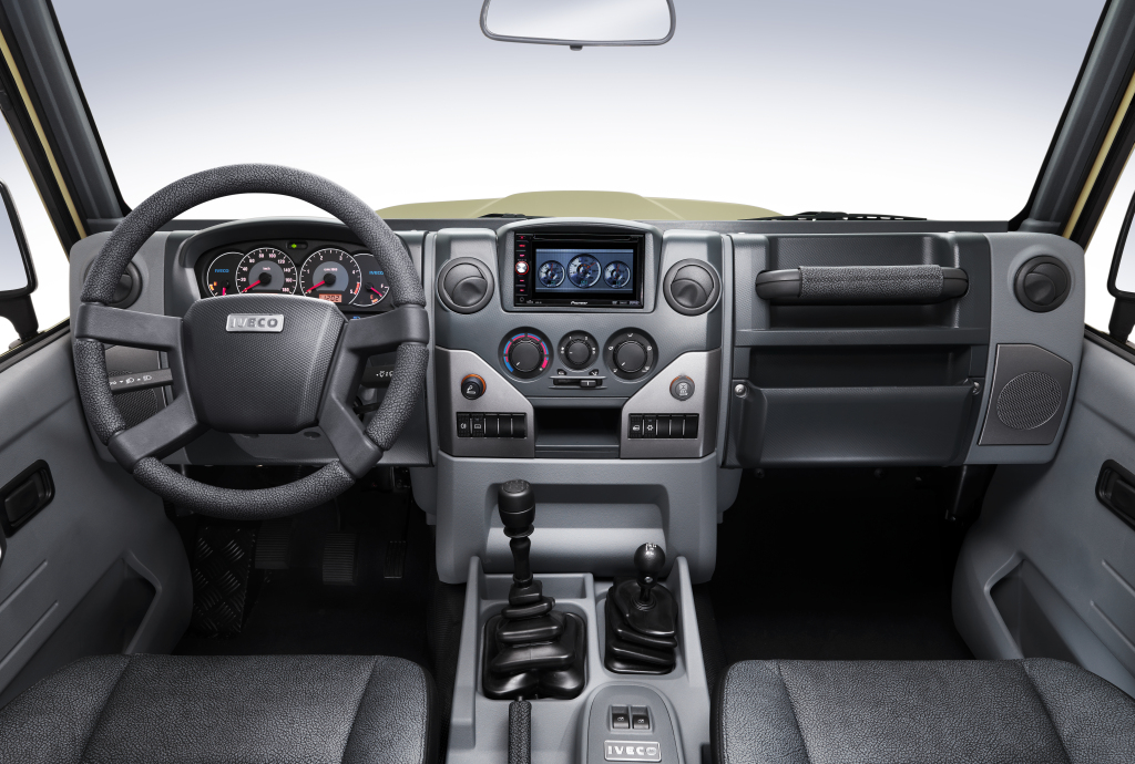 Iveco Campagnola interior