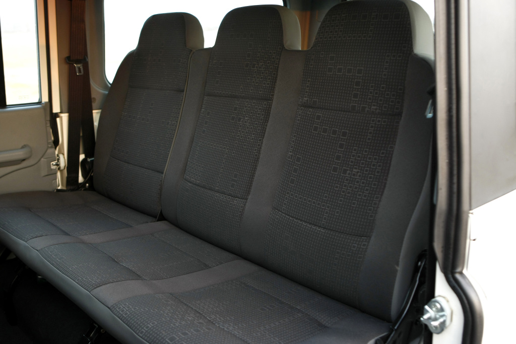 Iveco Massif rear seat