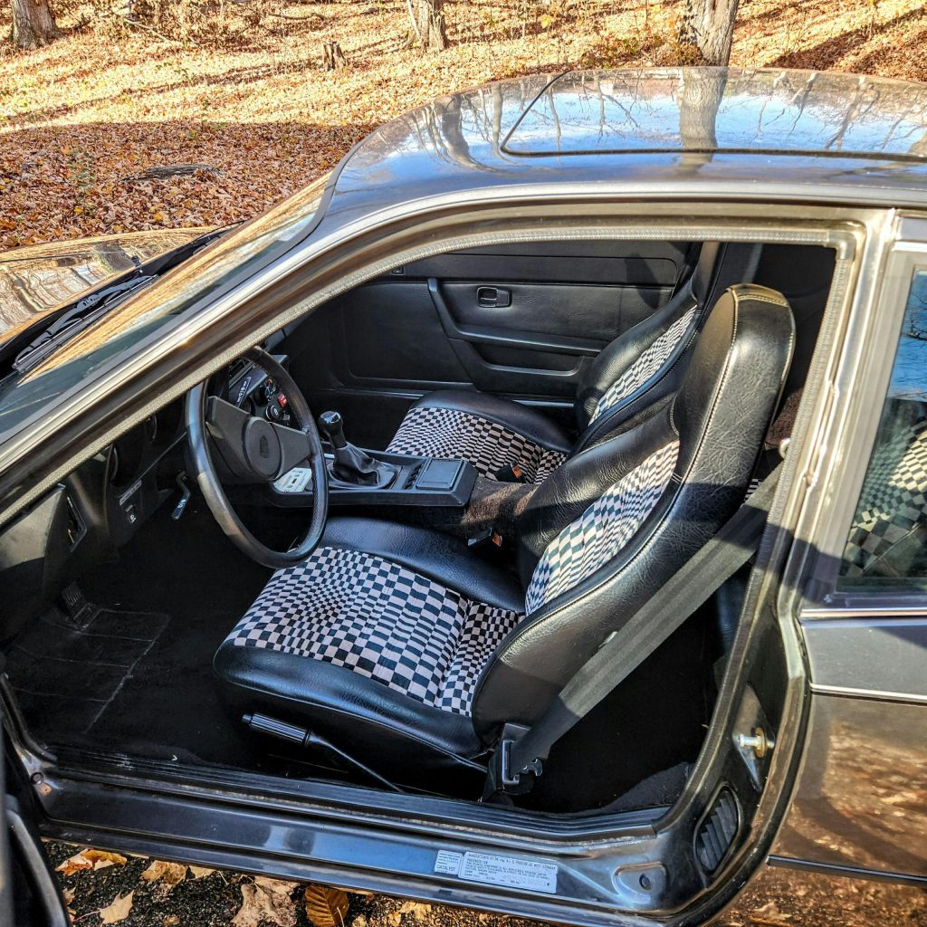 Porsche 924 interior