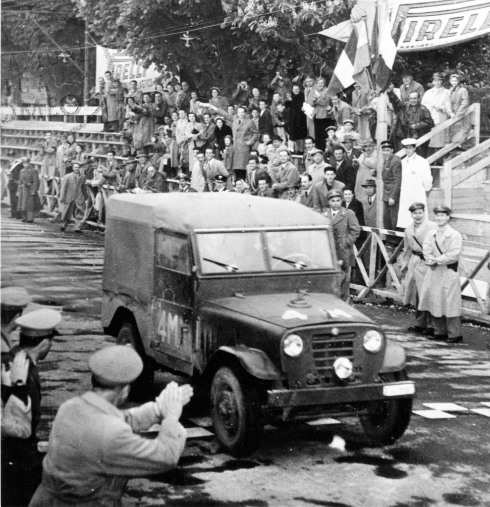 Alfa Romeo 1900 M Matta Mille Miglia racing action