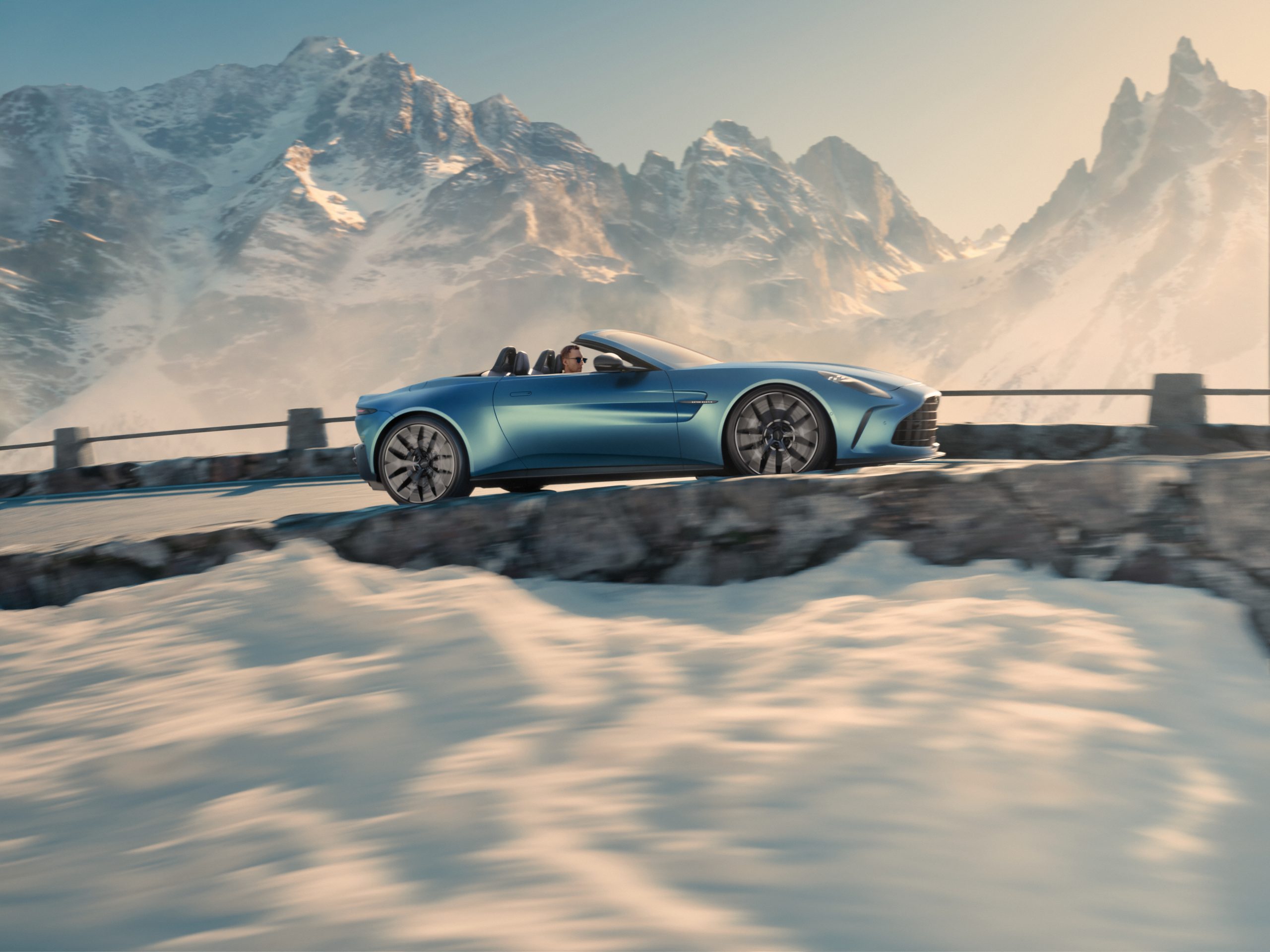 Aston Martin Vantage Roadster_3