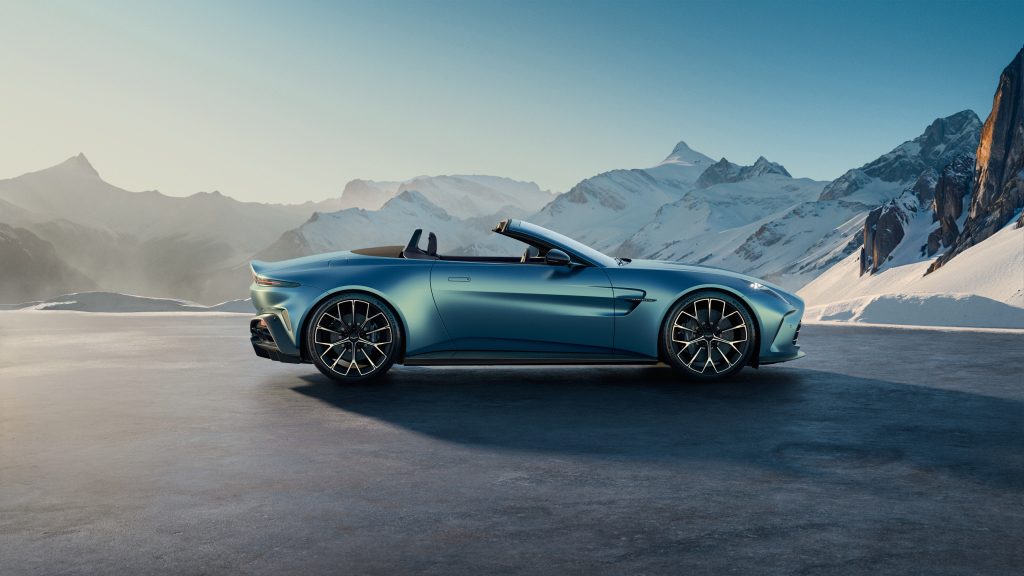 Aston Martin Vantage Roadster_9