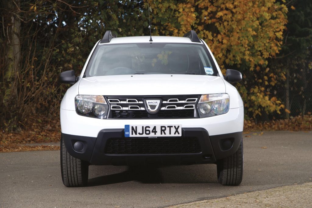 Dacia Duster Access head on