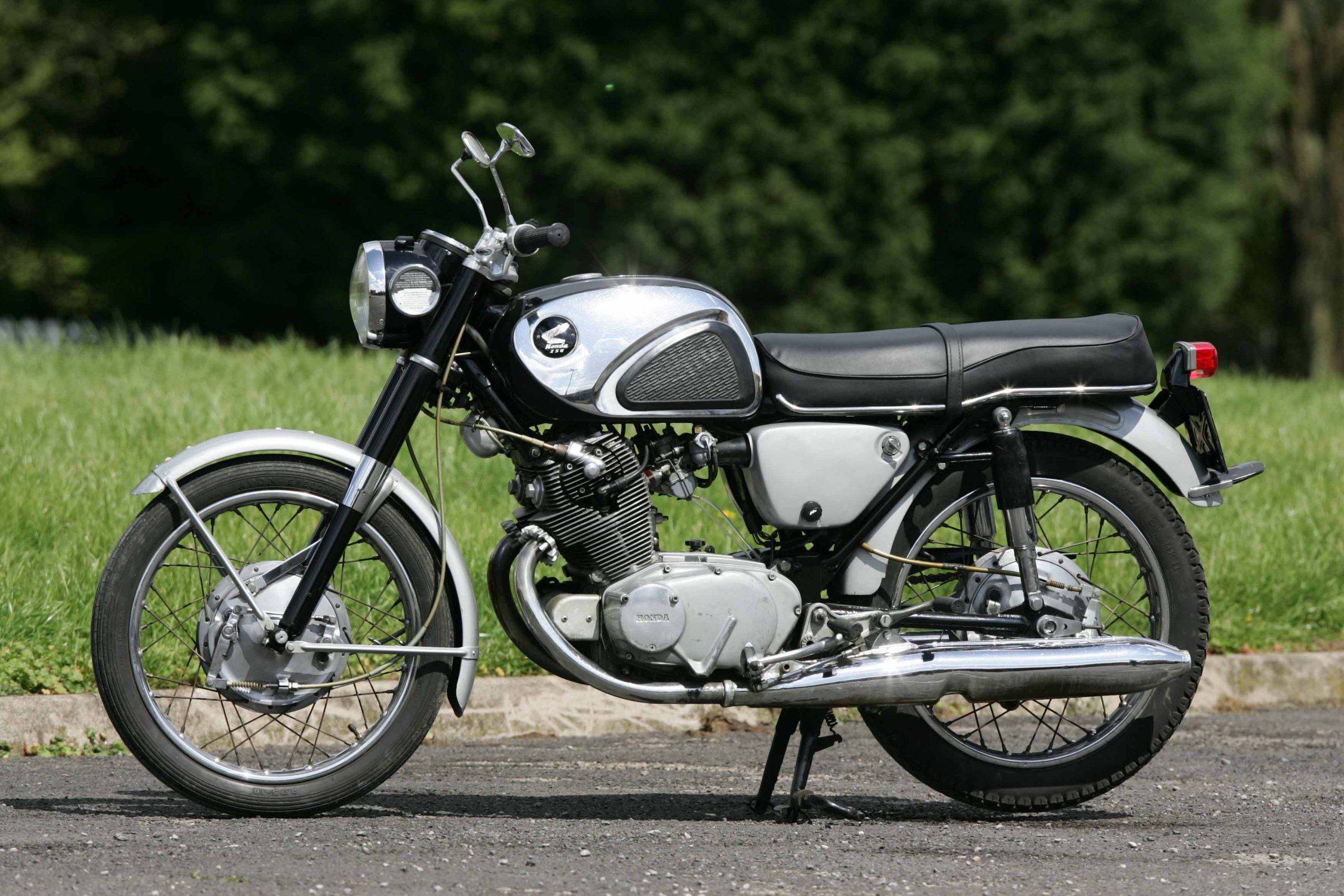 Fast, Fine-Handling, and Stylish, the Honda CB72 Had It All