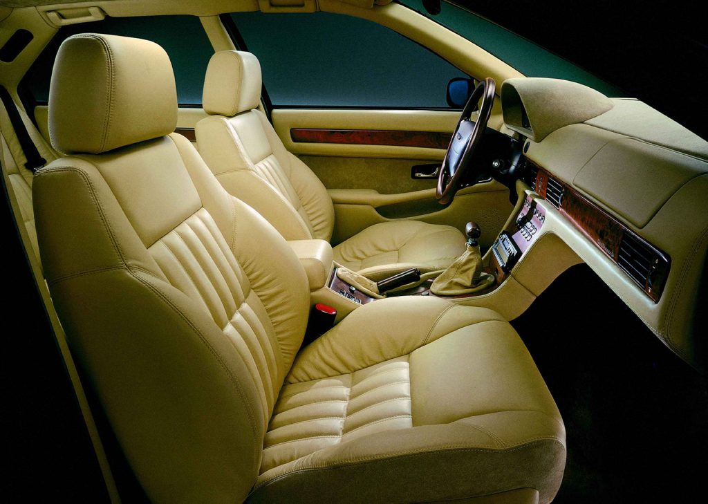 Maserati Quattroporte IV front seats