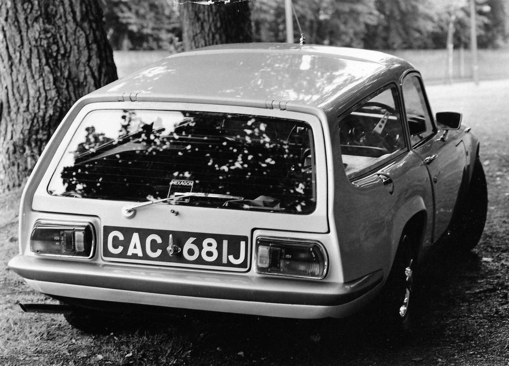 Hexagon 'Elanbulance' reworked Lotus Elan