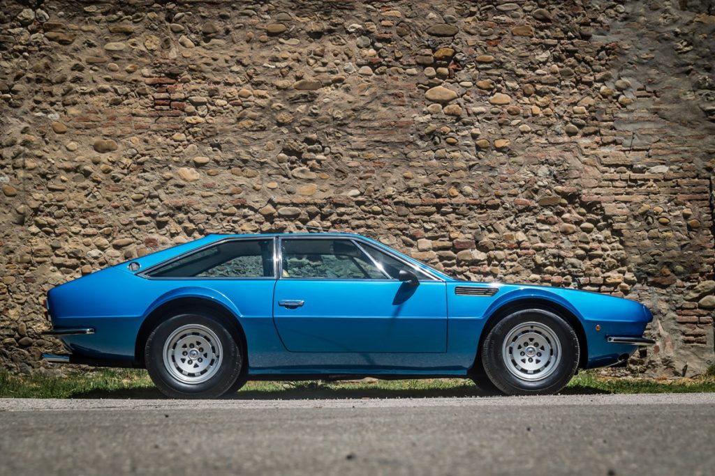 Blue Lamborghini Jarama