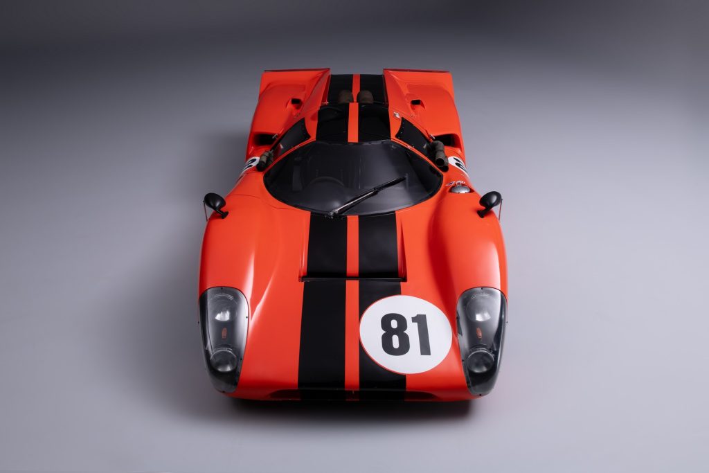 Red Lola T70