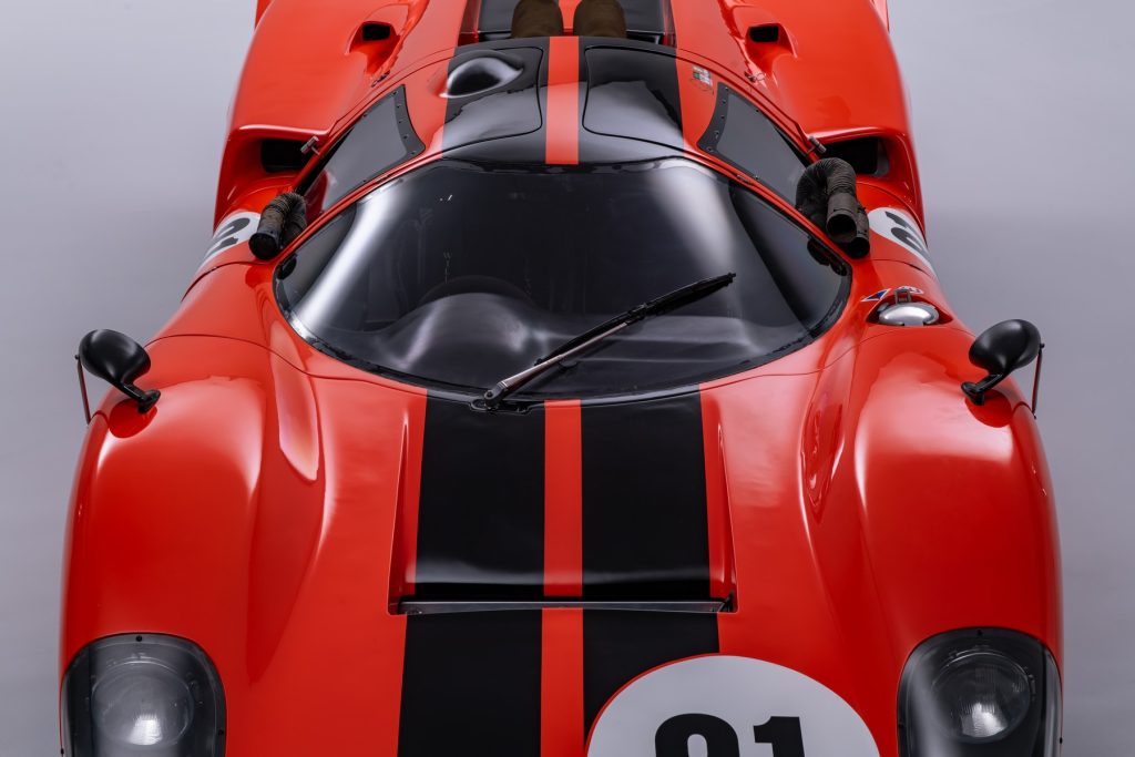 Red Lola T70