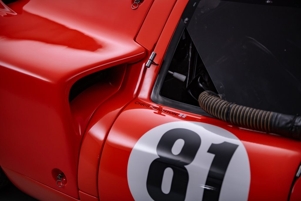Red Lola T70