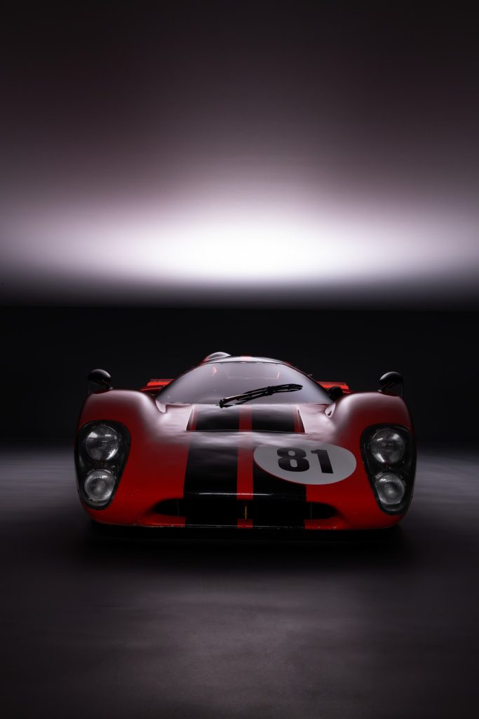 Red Lola T70