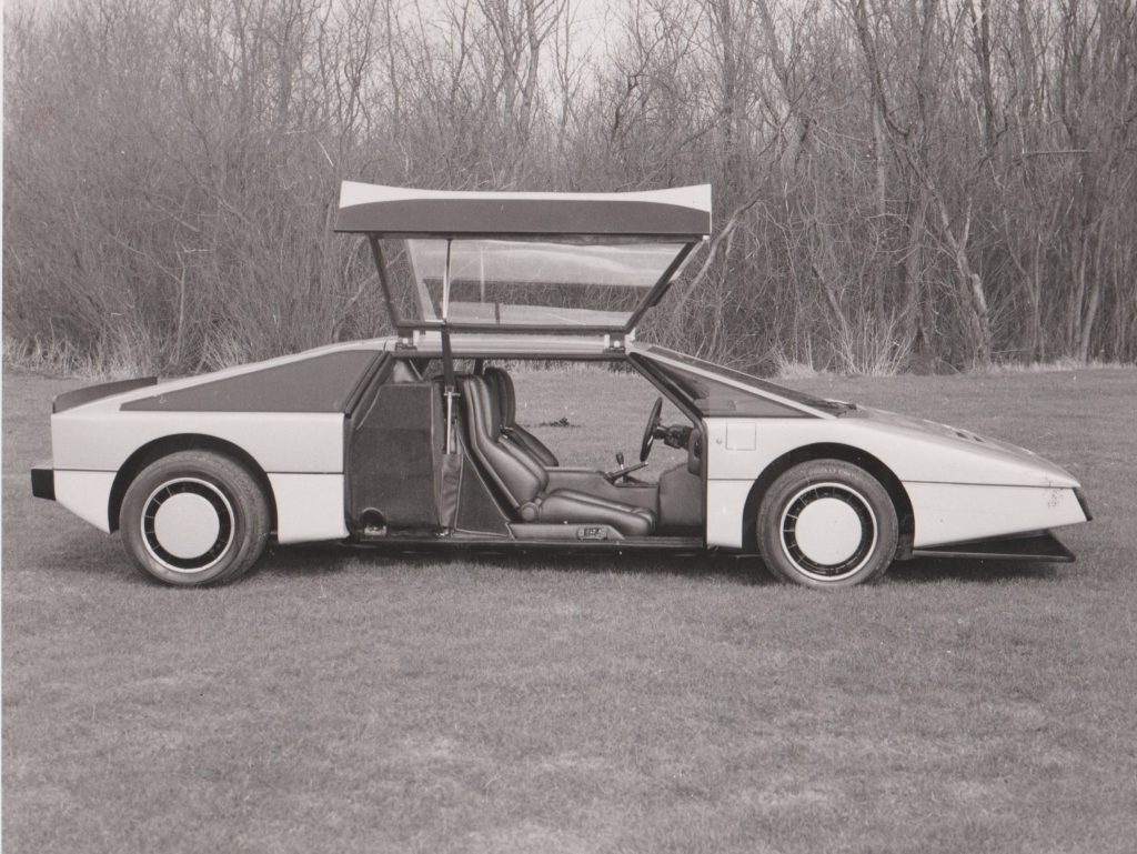 Aston Martin Bulldog