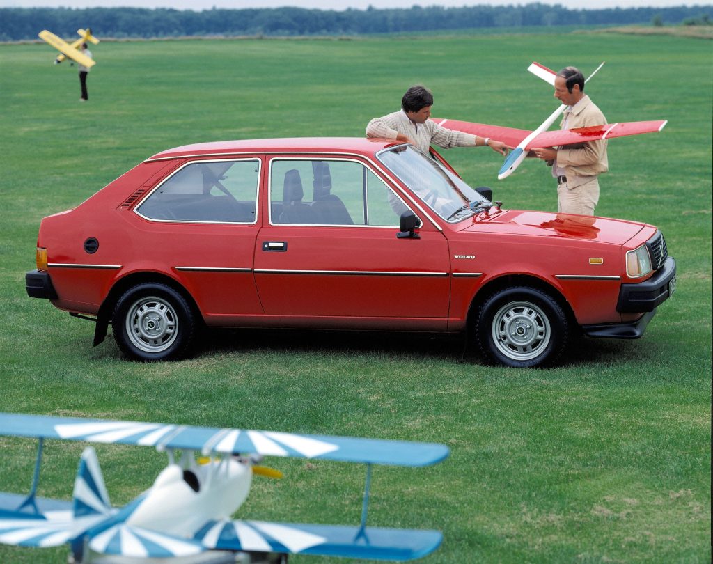 Red Volvo 343