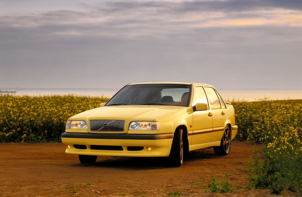 Yellow Volvo 850 T5 R