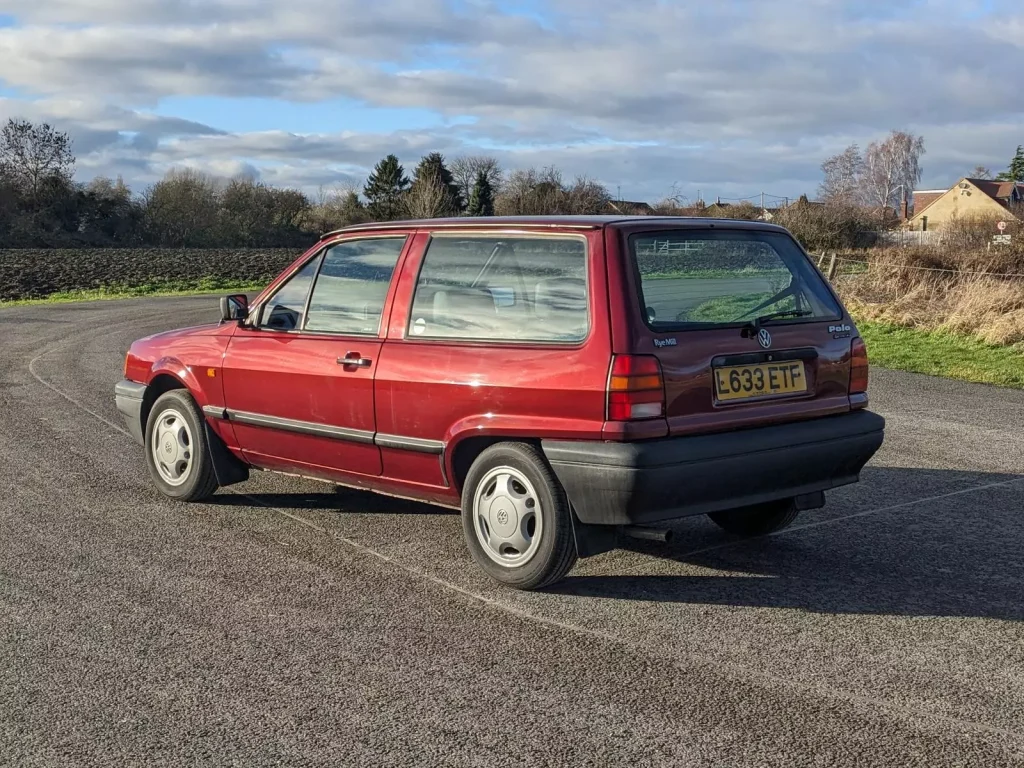 Red 1993 L Volkswagen Polo 1.3 Genesis Estate 3dr