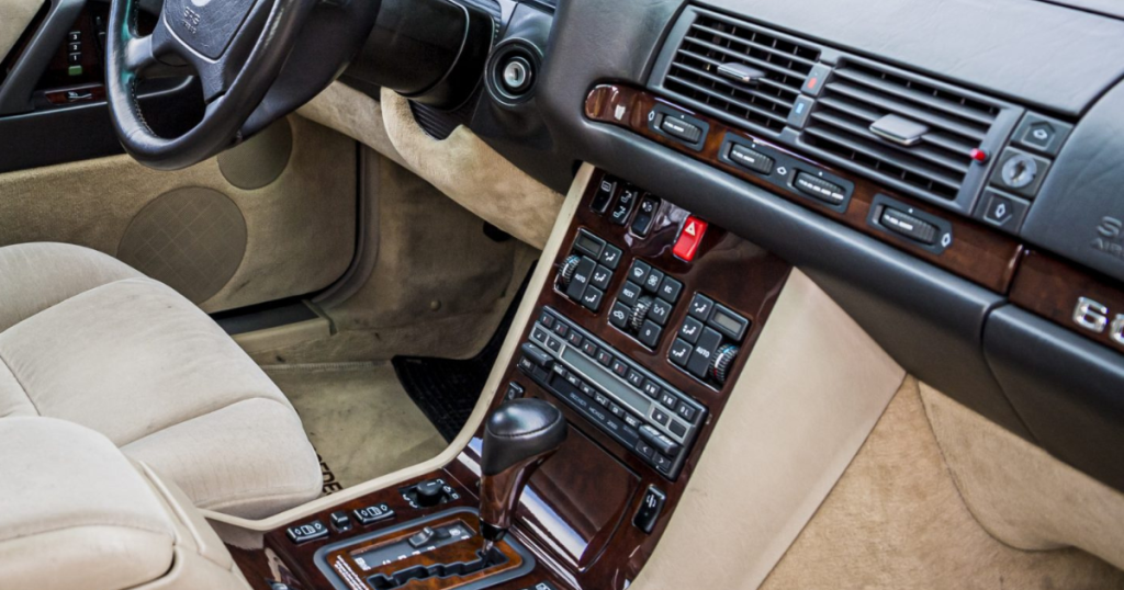 Mercedes-Benz Dashboard