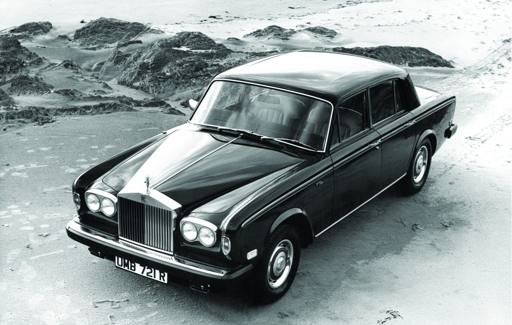 Rolls-Royce Silver Shadow on sand