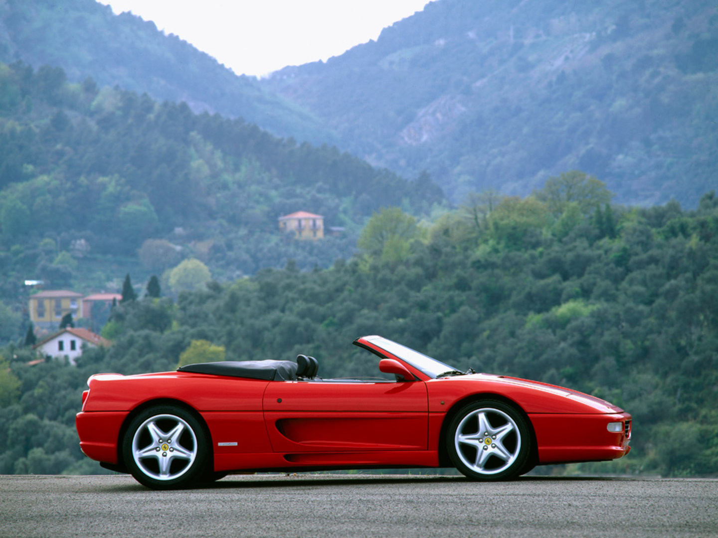 Ferrari F355 Spider: Headscarf Motoring for Hedonists