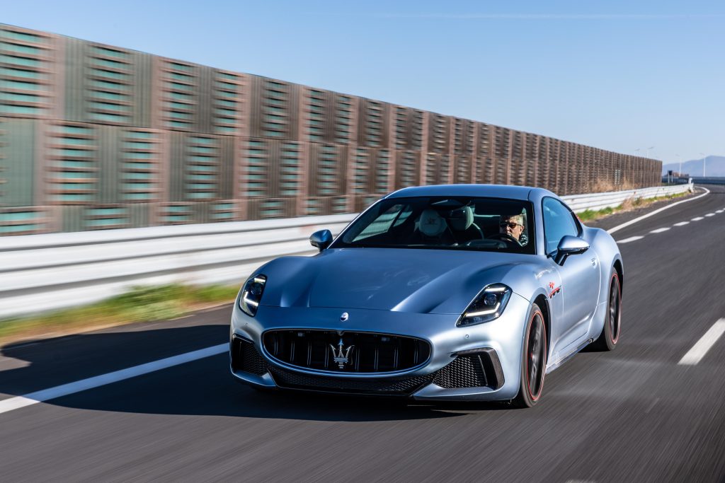 Blue Maserati Granturismo Trofeo Primaserie 206