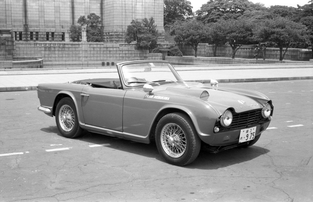 Triumph TR4