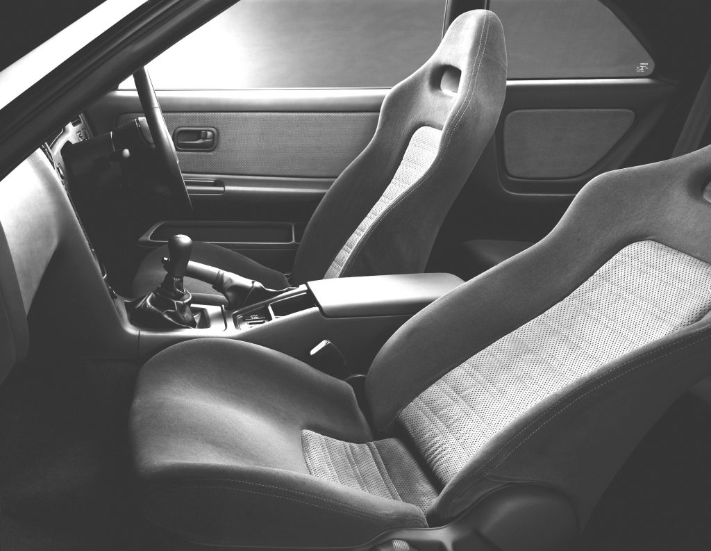 Nissan Skyline GT-R R33 interior
