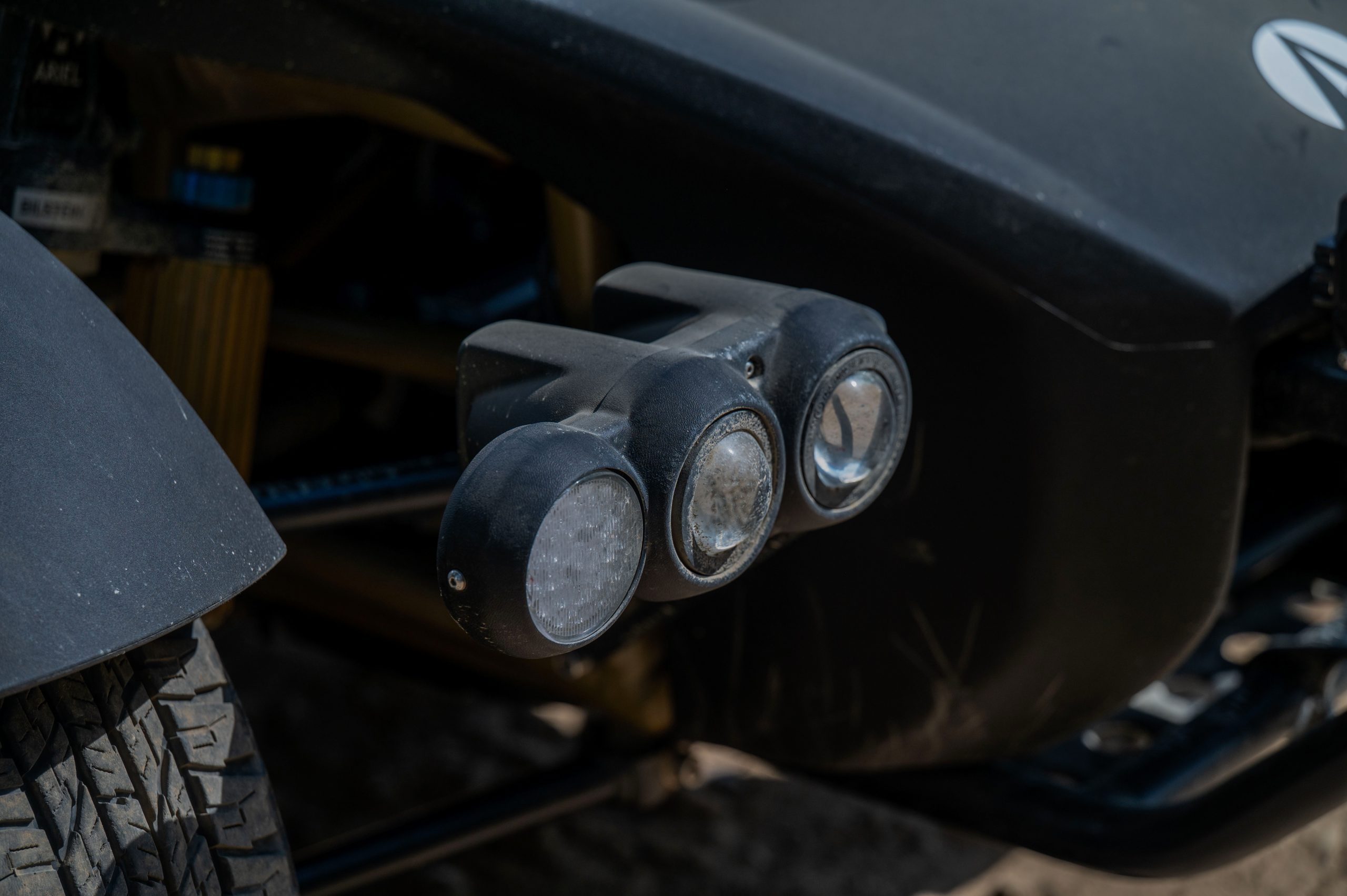 Ariel Nomad lights