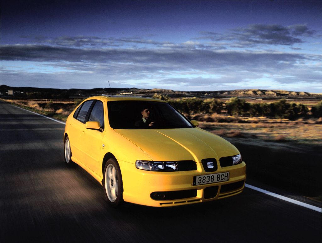 Yellow SEAT Leon Cupra
