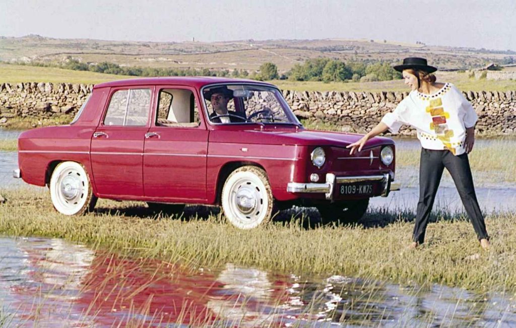 Red Renault 87