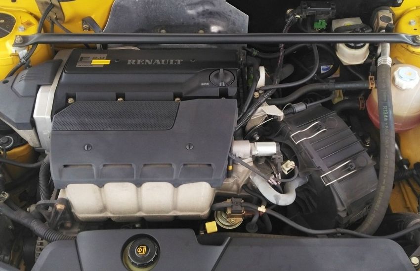 Close-up of a Renault car engine