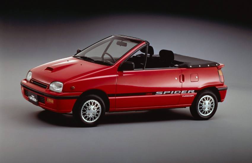 Red Daihatsu Leeza Spider