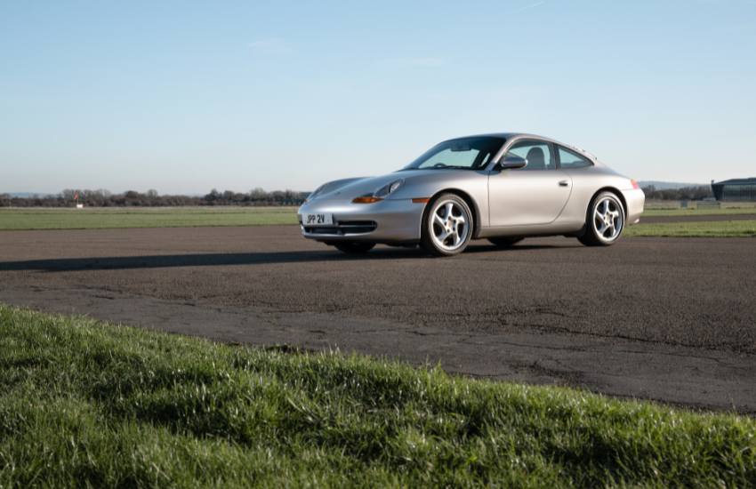 Porsche 911 (996)