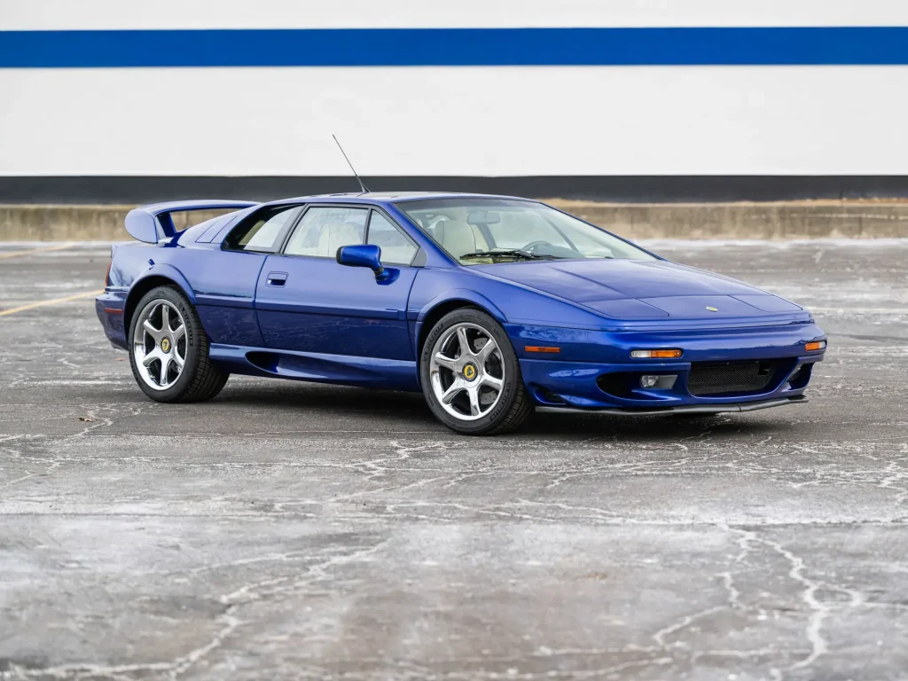 Lotus Esprit V8