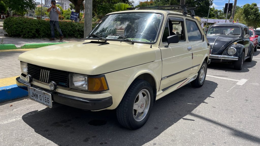Beige Fiat