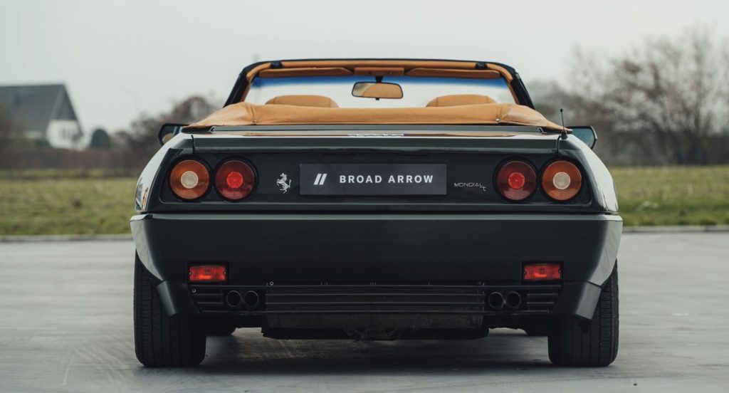 Black Ferrari Mondial