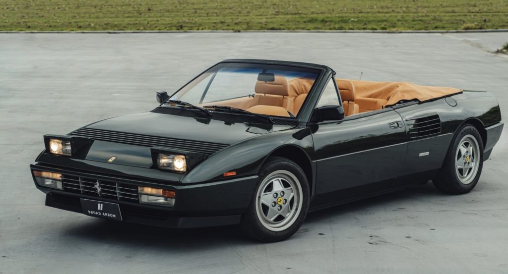 Black Ferrari Mondial