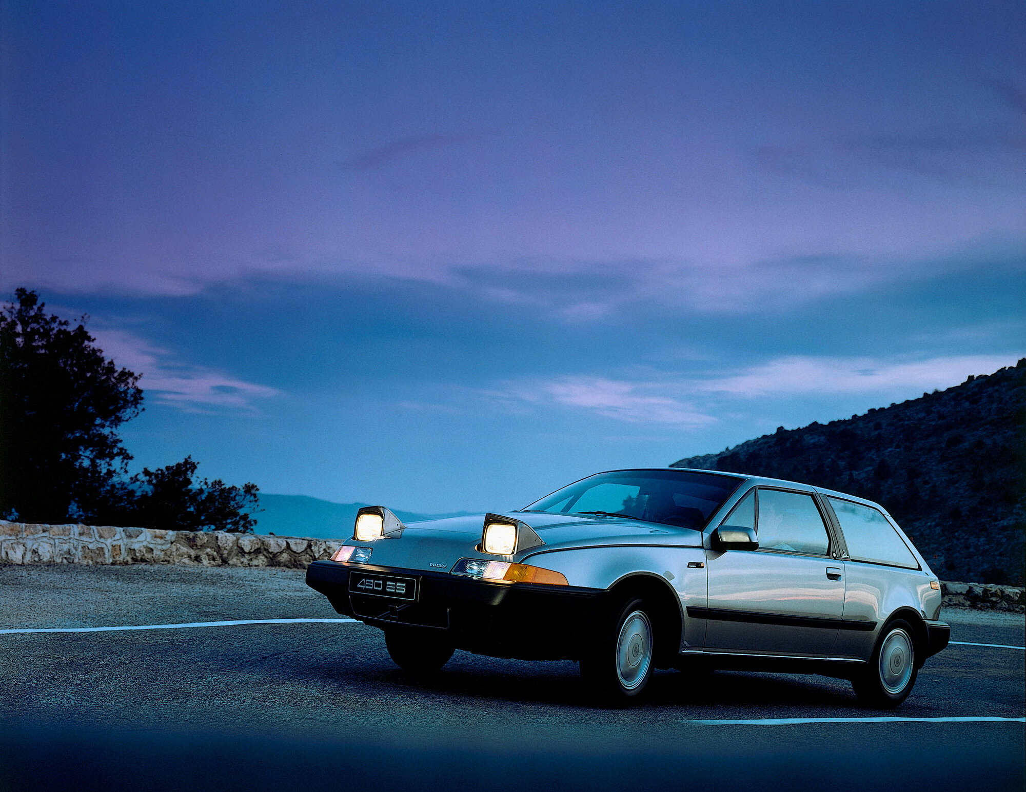 Volvo 480: the pop-up-headlight coupé that taught sensible Sweden to loosen its tie at last in 1986