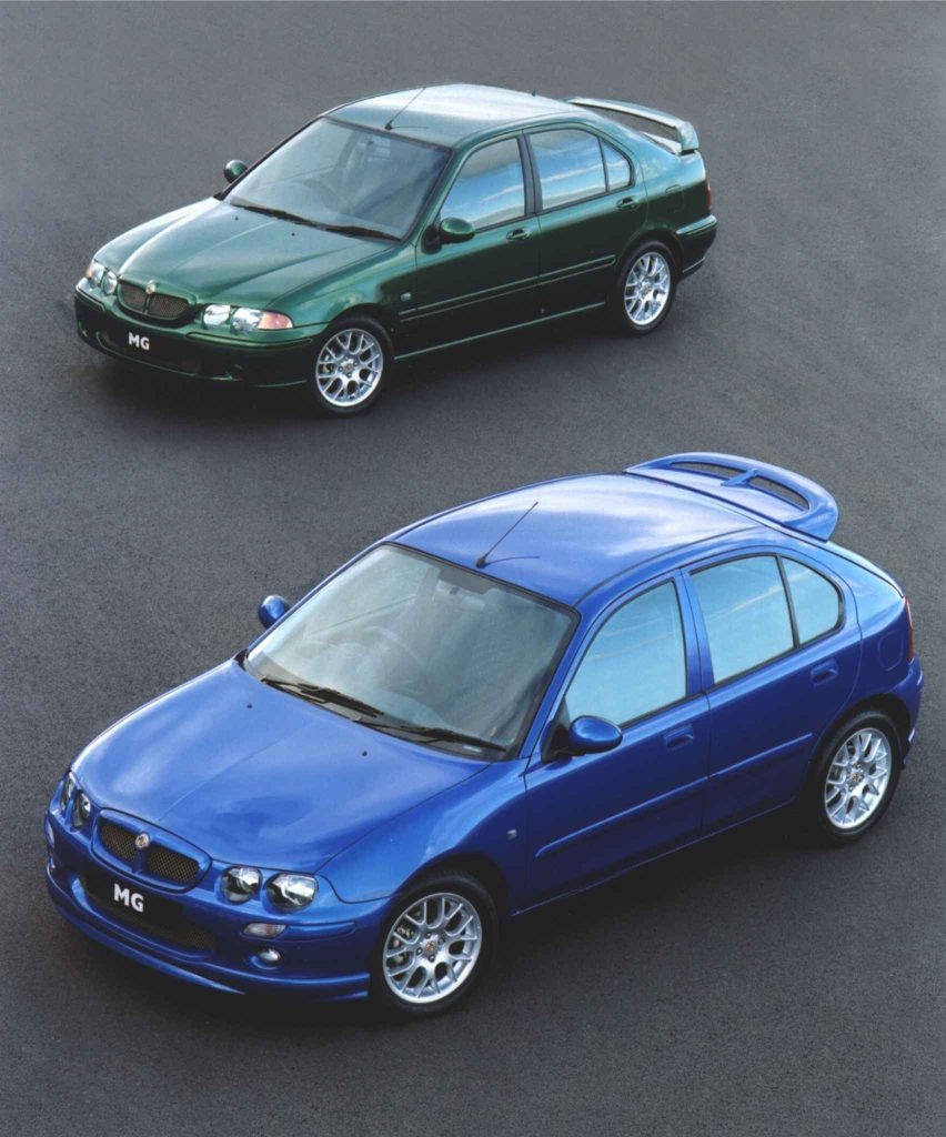 MG ZR hatchback in blue and MG ZS hatchback in green, overhead studio press shot